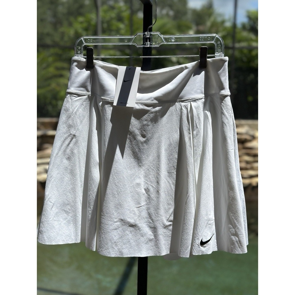 Nike Dri-FIT Advantage Golf Skirt with Shorts for Women – Size L, White